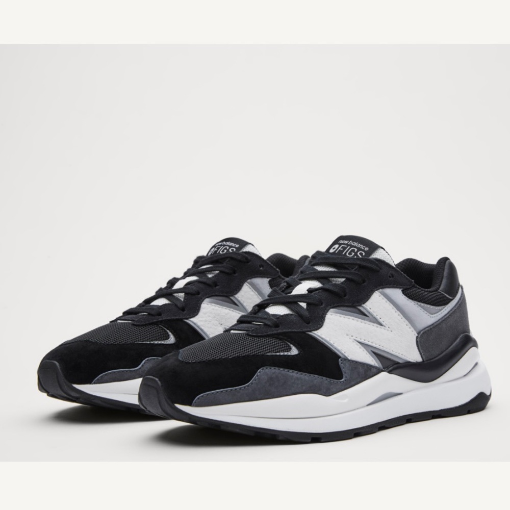 NWT FIGS | New Balance Unisex 5740